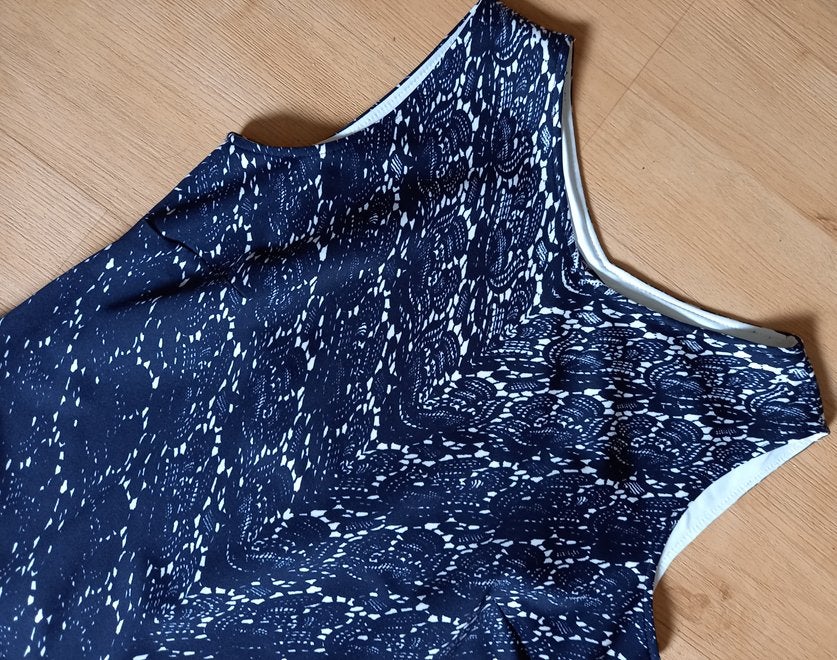 VERA MONT mooie blauw witte jurk, maat 44, Maat 42/44 (L), Zo goed als nieuw, Knielengte, Vera Mont