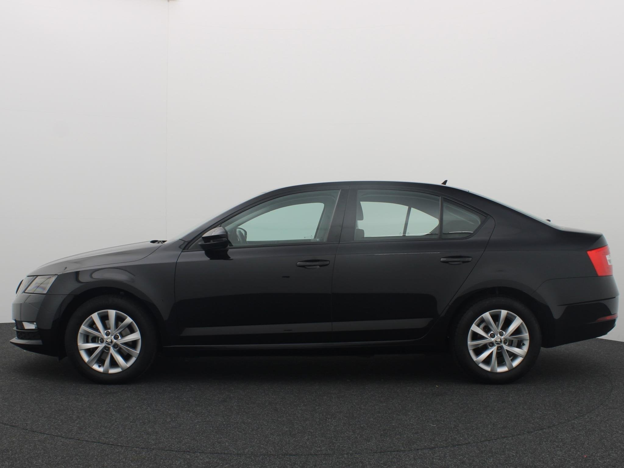 Skoda Octavia 1.0 TSI Greentech Ambition Business VIRTUAL /, Auto's, Stof, Gebruikt, Origineel Nederlands, Bedrijf