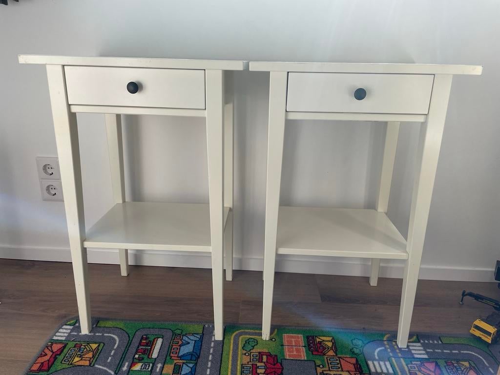 Set van 2 IKEA Hemnes nachtkastjes met lade - Wit, Ophalen, Minder dan 45 cm, Zo goed als nieuw, 70 cm of meer