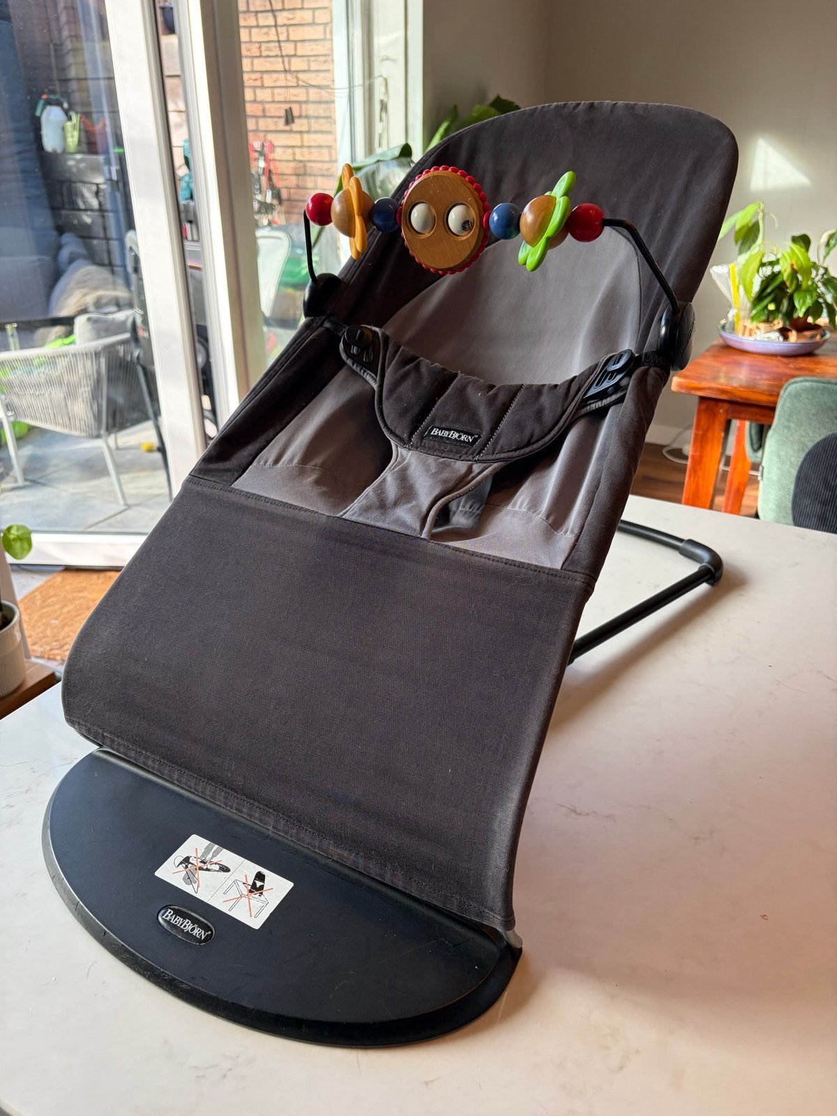 BabyBjörn Wipstoel met speelboog, Kinderen en Baby's, Ophalen, Gebruikt, Wipstoel, Met gordel(s) of riempje(s)