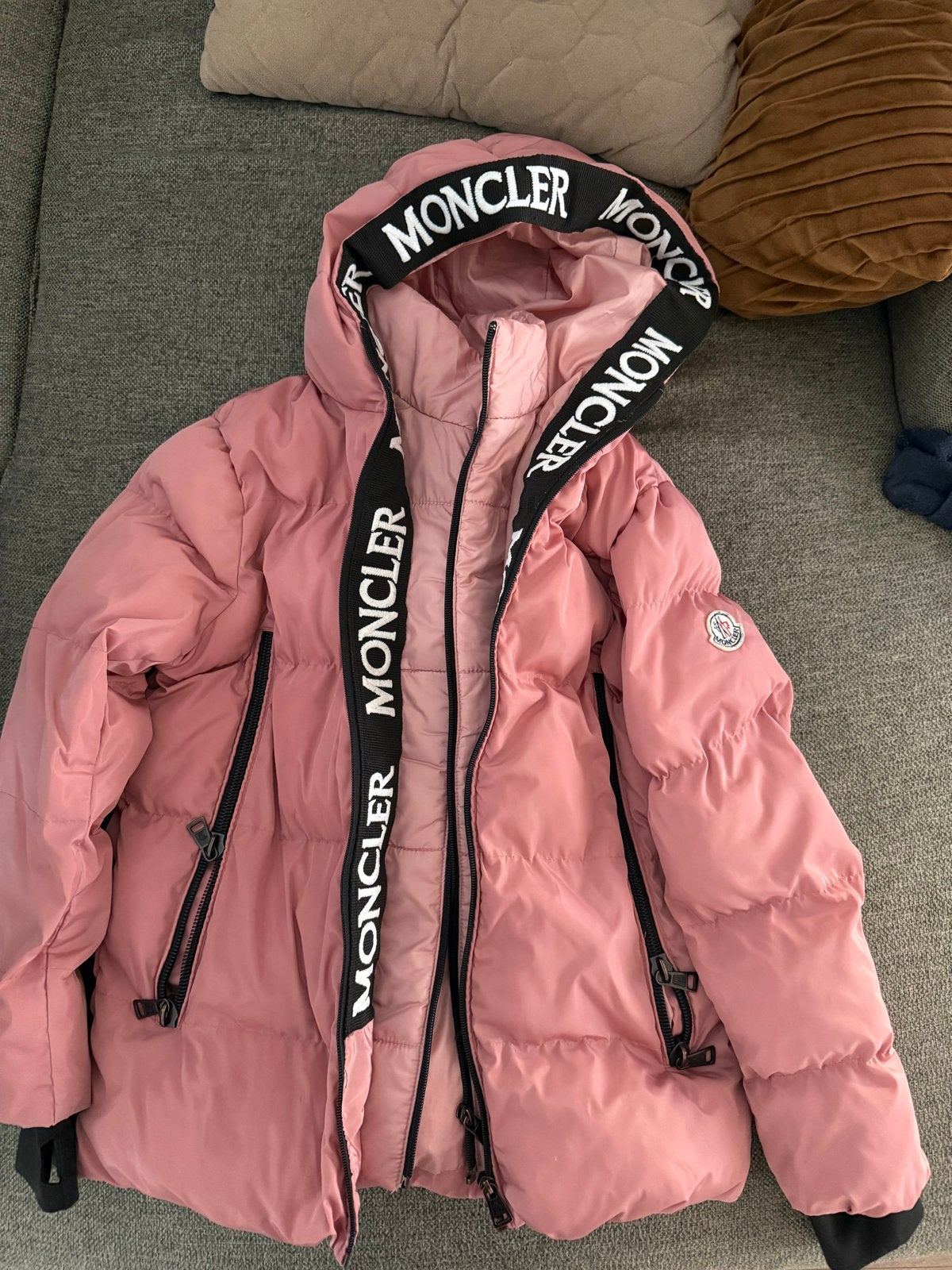 Moncler winterjas roze - nooit gedragen, Ophalen, Nieuw, Maat 34 (XS) of kleiner, Roze