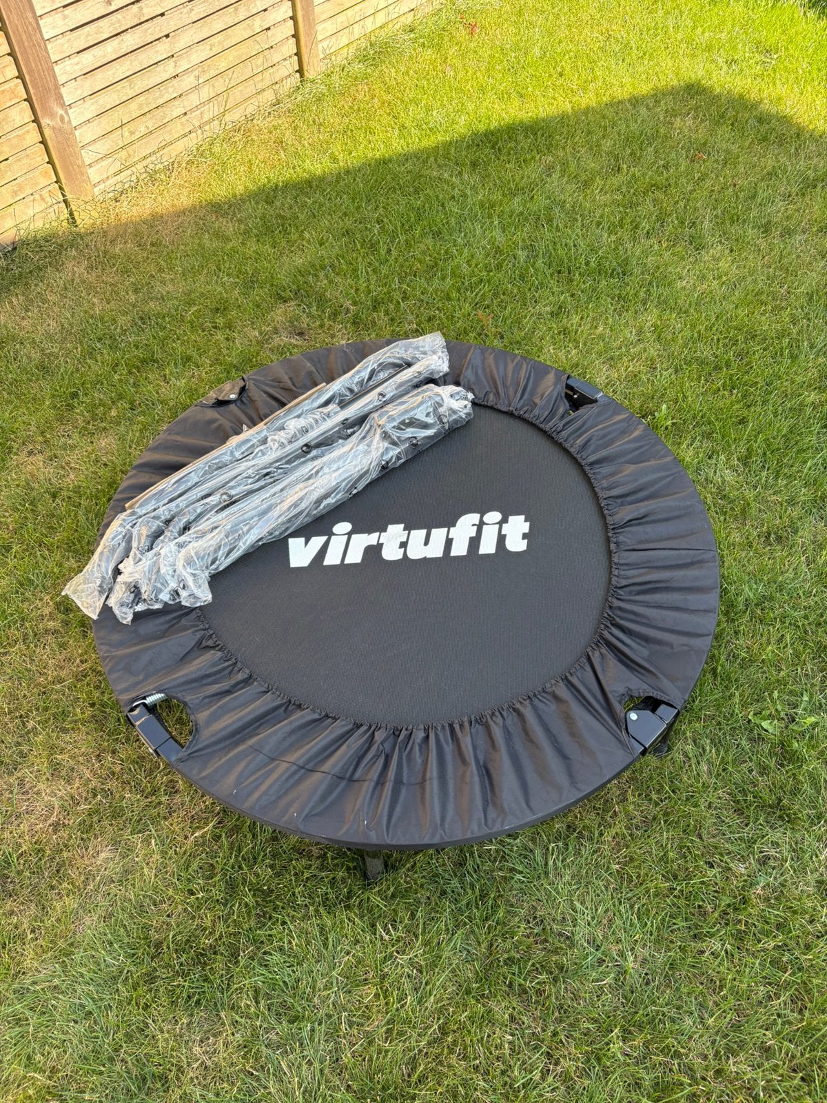 VirtuFit Opvouwbare Fitness Trampoline met Handvat (VF06006), Ophalen, Zo goed als nieuw