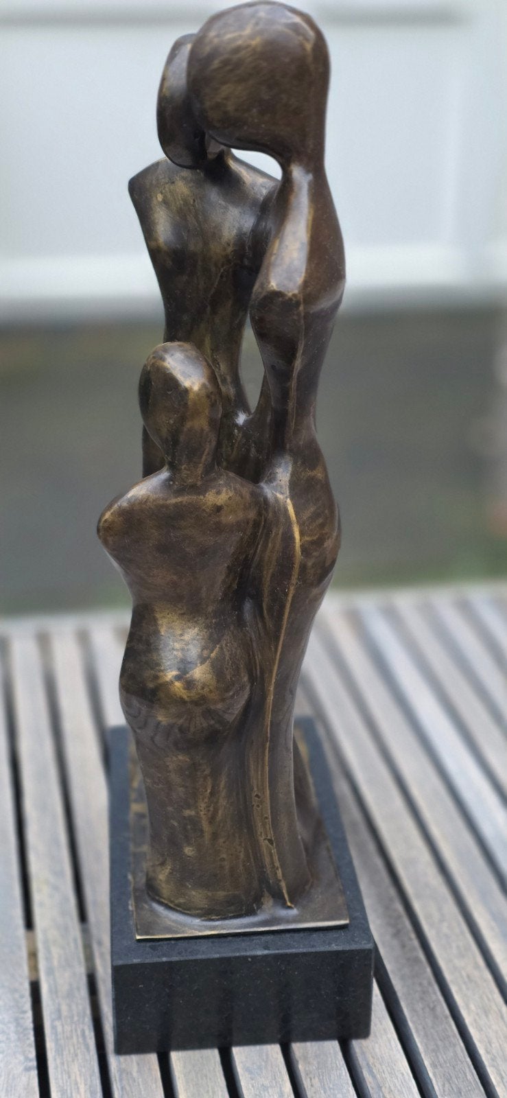 Abstract bronzen beeld op sokkel - 40 cm hoog, Gepatineerd, Ophalen of Verzenden, Brons, 20 - 50 cm
