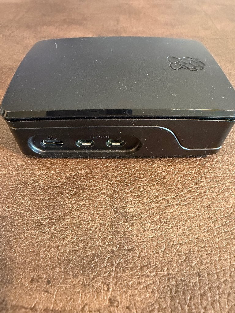 Raspberry Pi 5 – 4GB + behuizing met ventilator + voeding, Ophalen of Verzenden, Zo goed als nieuw, Overige typen, Overige soorten