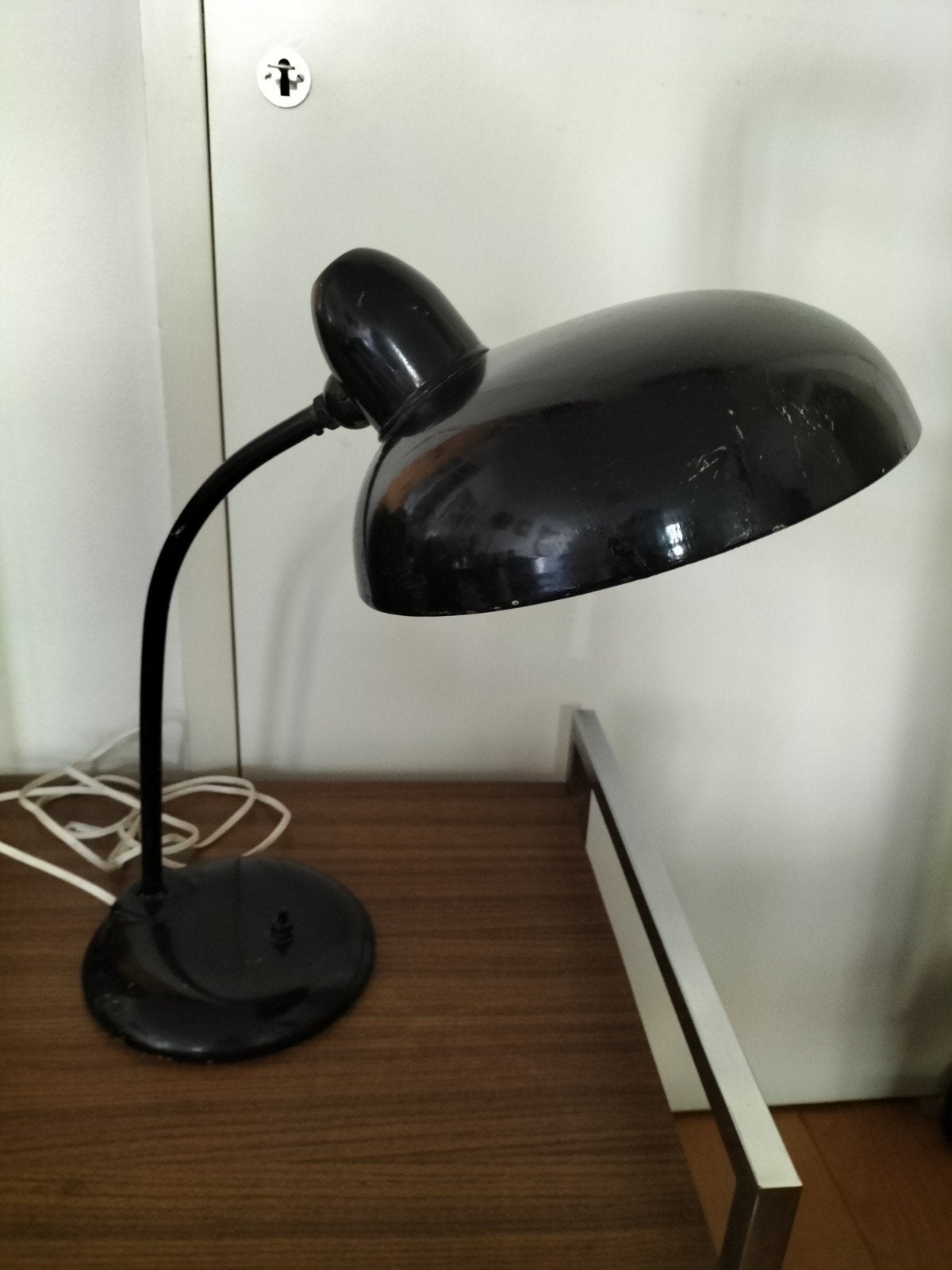 Vintage Bauhaus Escolux zwarte Industriële tafellamp, Huis en Inrichting, Lampen | Tafellampen, Zwart, Ophalen, Vintage