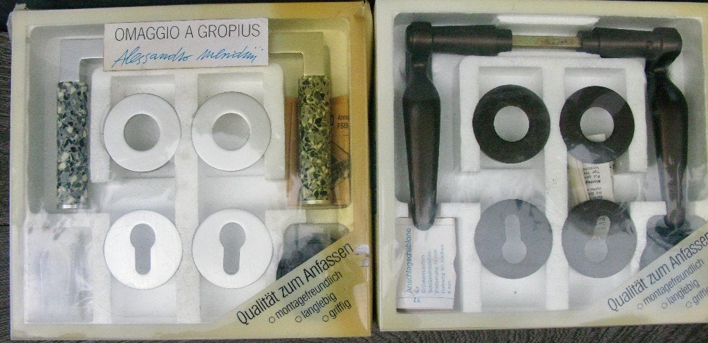 2x FSB DEURKLINK 1x MENDINI "OMAGGIO A GROPIUS" NIEUW, Ophalen of Verzenden, Object, Metaal, Beweegbaar