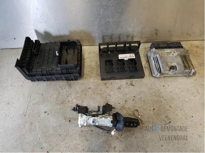 Kontaktslot + computer van een Skoda Octavia, Gebruikt, -, -, Ophalen of Verzenden