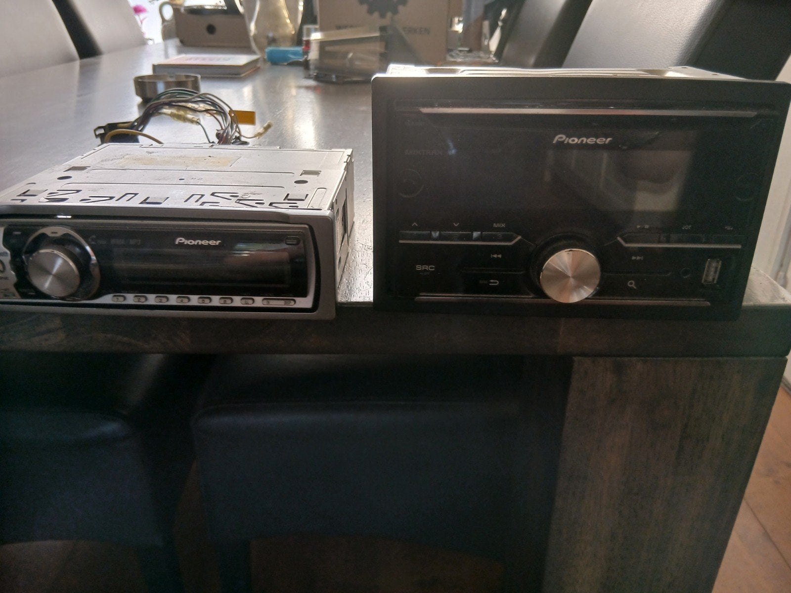 Pioneer 2-DIN en 1-DIN autoradio's - Los of samen, Auto diversen, Autoradio's, Ophalen of Verzenden, Gebruikt