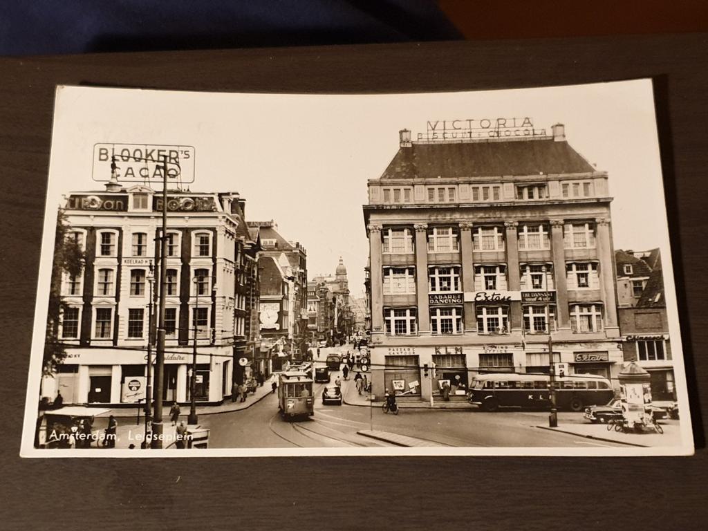 Amsterdam Leidseplein 1954, Verzamelen, Ansichtkaarten | Nederland, Ophalen of Verzenden, 1940 tot 1960, Gelopen, Noord-Holland