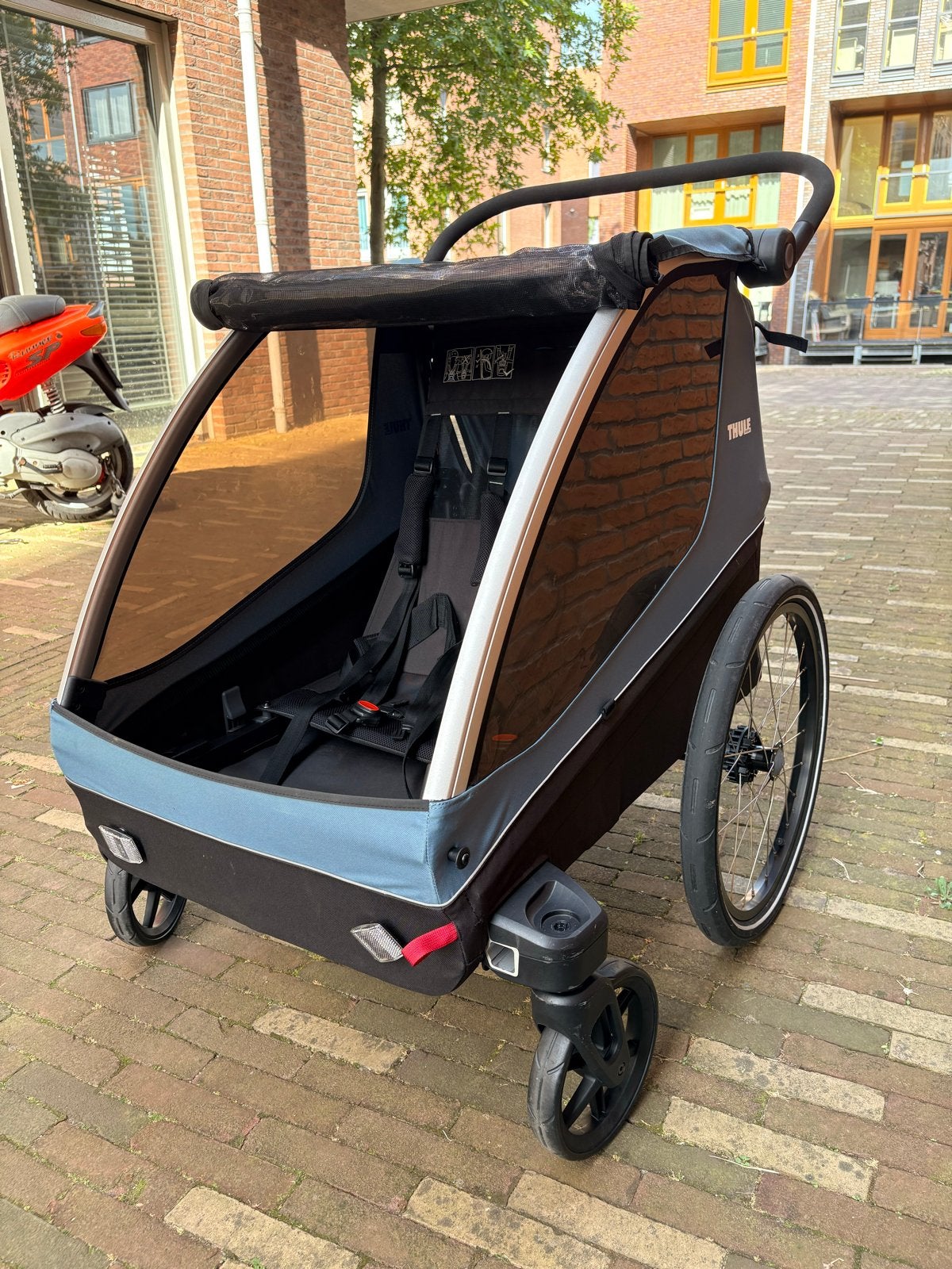 Thule Courier - Kinderkar/Fietskar - Zo goed als nieuw, Vering, Ophalen of Verzenden, Zo goed als nieuw, Kinderkar