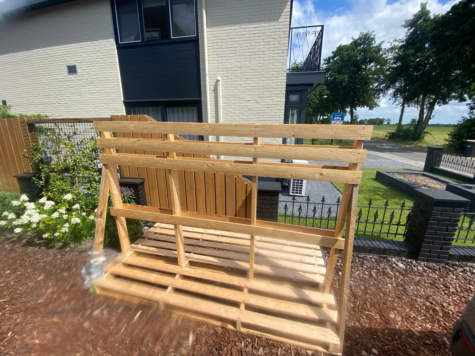 Grote houten pallet voor brandhout opslag GRATIS, Tuin en Terras, Haardhout, Minder dan 3 m³, Ophalen, Overige houtsoorten, Blokken