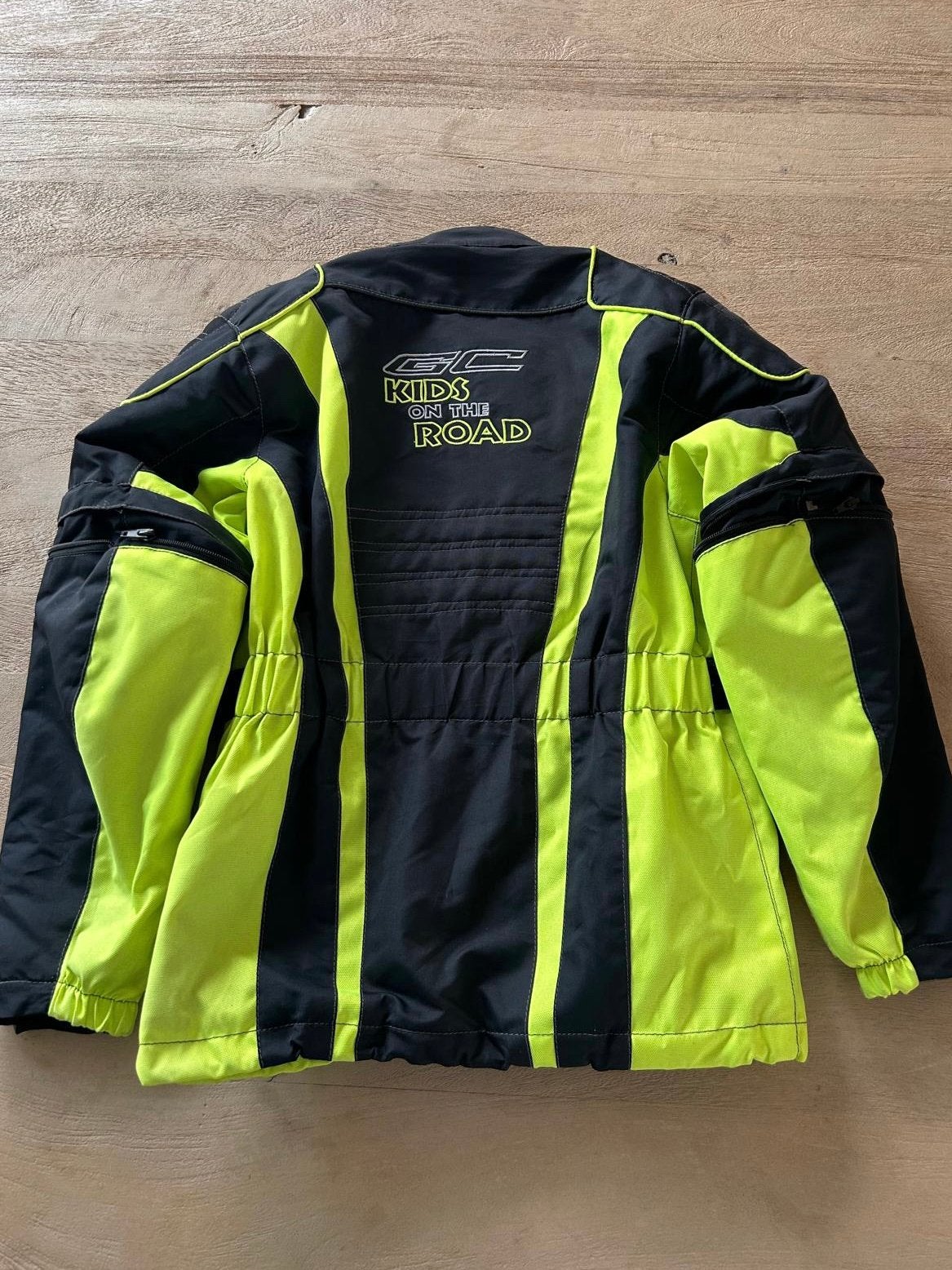 Kinderen  twee delig motorpak, maat  152, Motoren, Kleding | Motorkleding, Ophalen of Verzenden, Tweedehands, Kinderen, Broek | textiel
