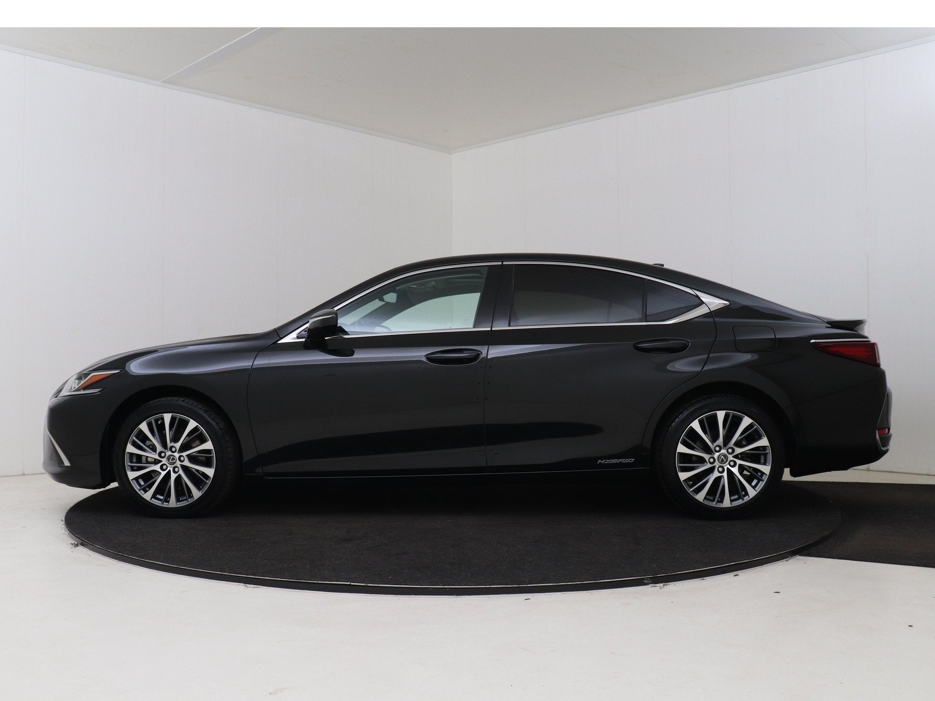 Lexus ES 300h Preference Line | 1ste Eigenaar | Dealer onder, 12 maanden, Gebruikt, 4 cilinders, 1655 kg