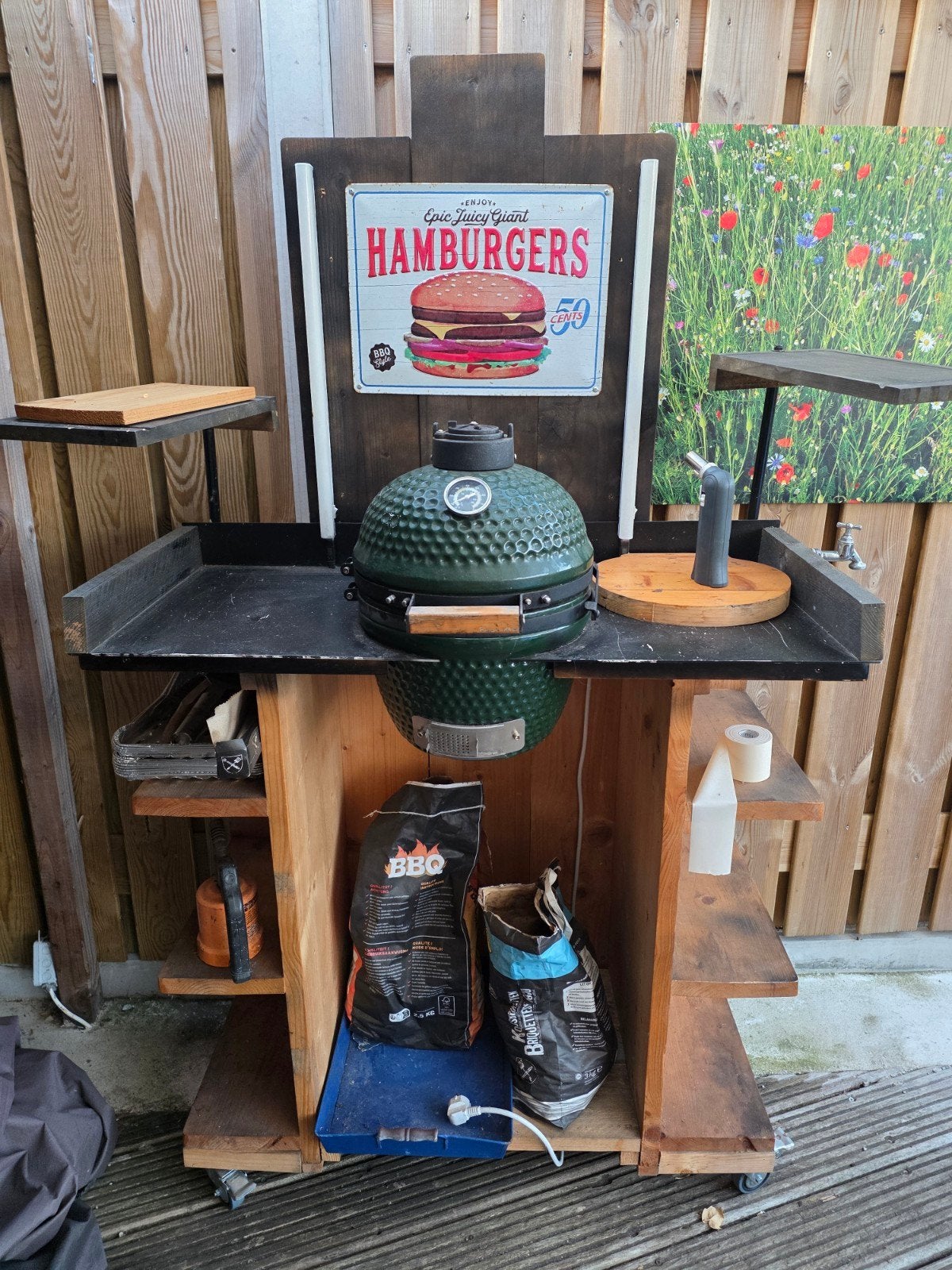 Uniek: Big Green Egg MiniMax met verrijdbaar buitenmeubel, Tuin en Terras, Ophalen