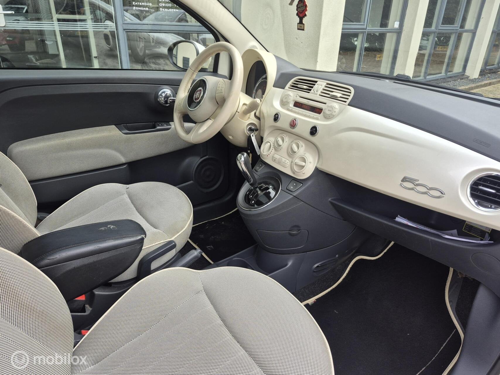 Fiat 500 1.2 Lounge Automaat|Panodak|Airco!, Euro 5, Stof, 1242 cc, Start-stop-systeem