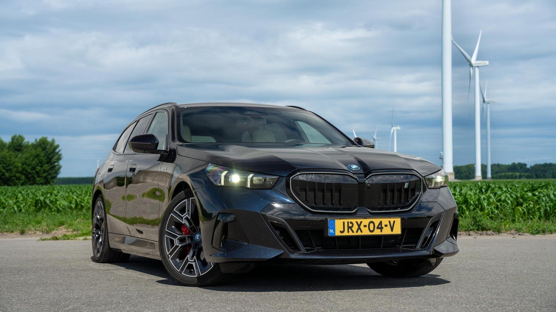 BMW i5 Touring eDrive40 84 kWh, Auto's, Automaat, Dealer onderhouden, Achterwielaandrijving, Gebruikt