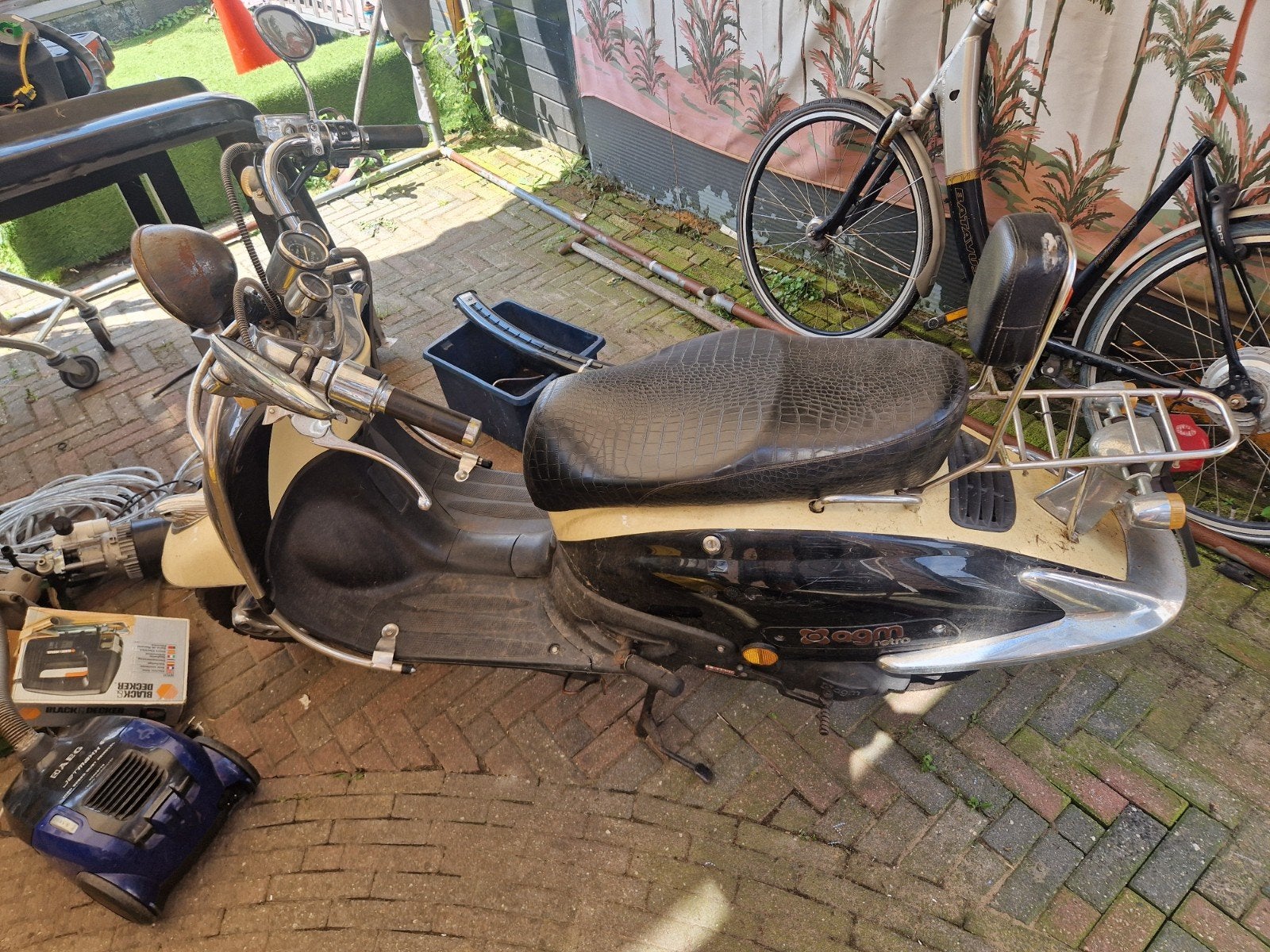 Agm retro scooter afhaalprijs 100 euro, Fietsen en Brommers, Snorfietsen en Snorscooters, Ophalen, Gebruikt, Benzine, Overige merken