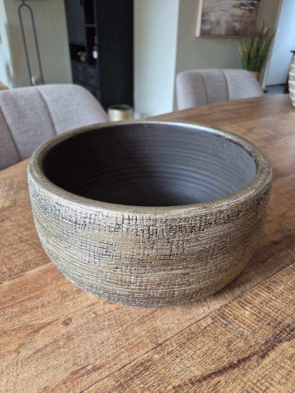 Te Koop: Goedkleurige brede plantenpot., Huis en Inrichting, Ophalen, Zo goed als nieuw, Rechthoekig