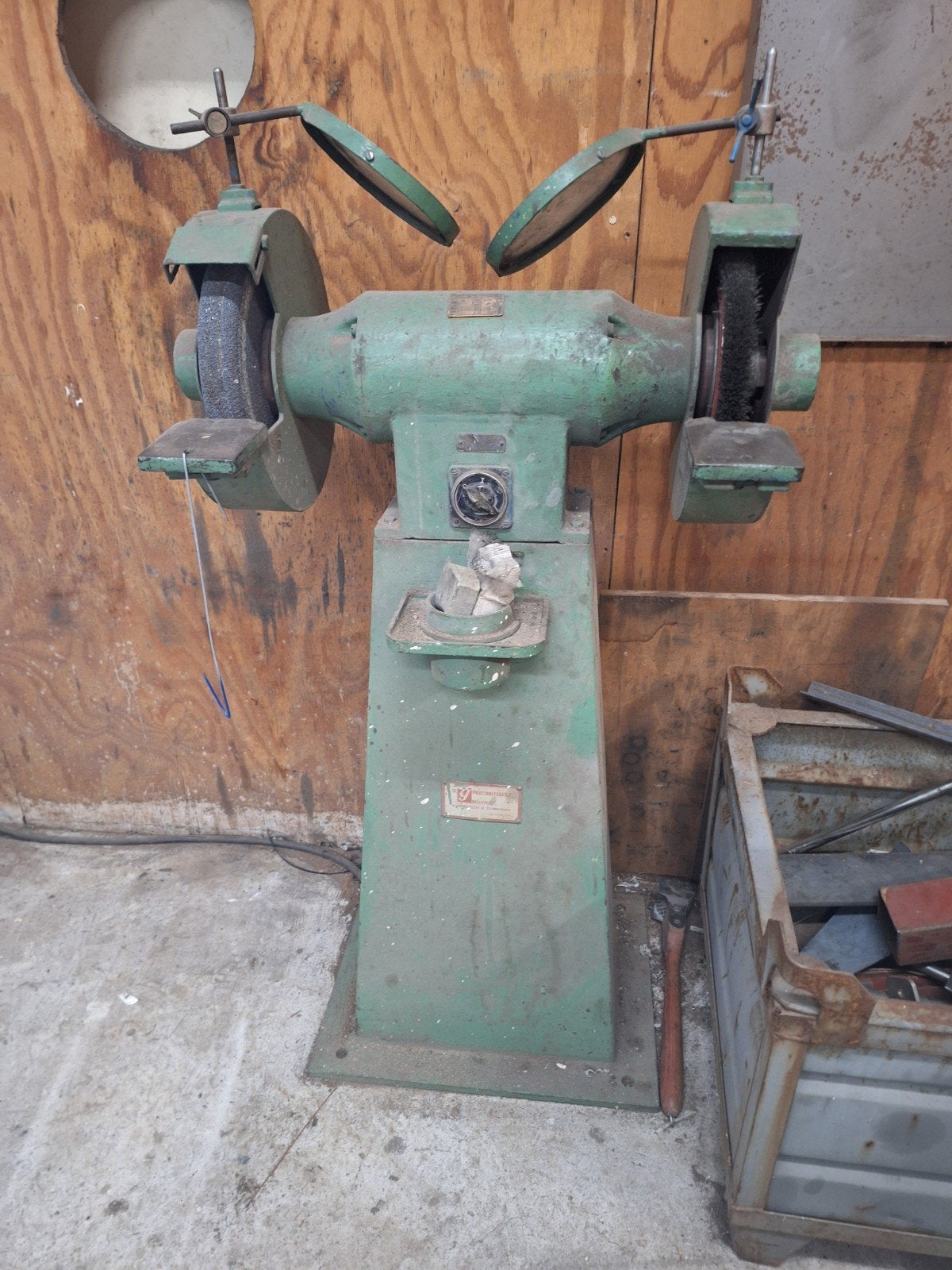 Slijpsteen 380v, Ophalen, Gebruikt, 1000 watt of meer, Werkbankslijpmachine