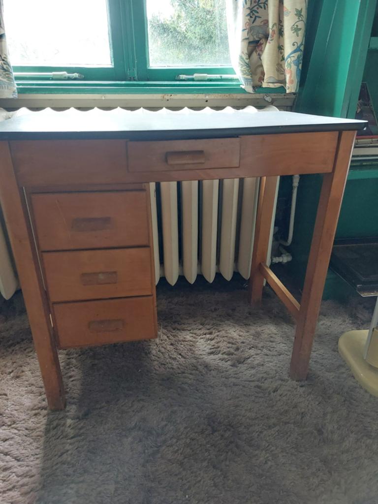Vintage Piet zwart bureau van Bruynzeel, Ophalen