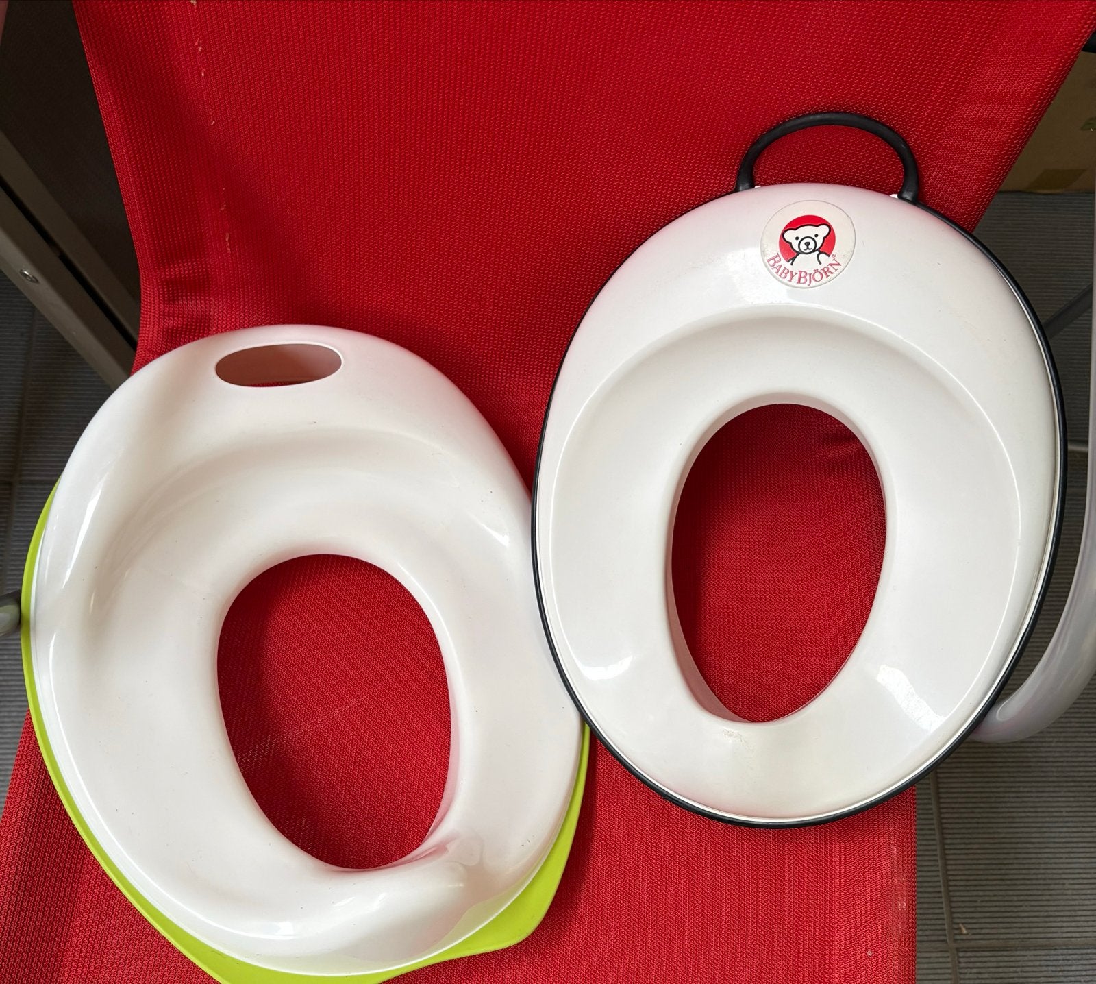 Twee wc verkleiners, Ophalen, Gebruikt