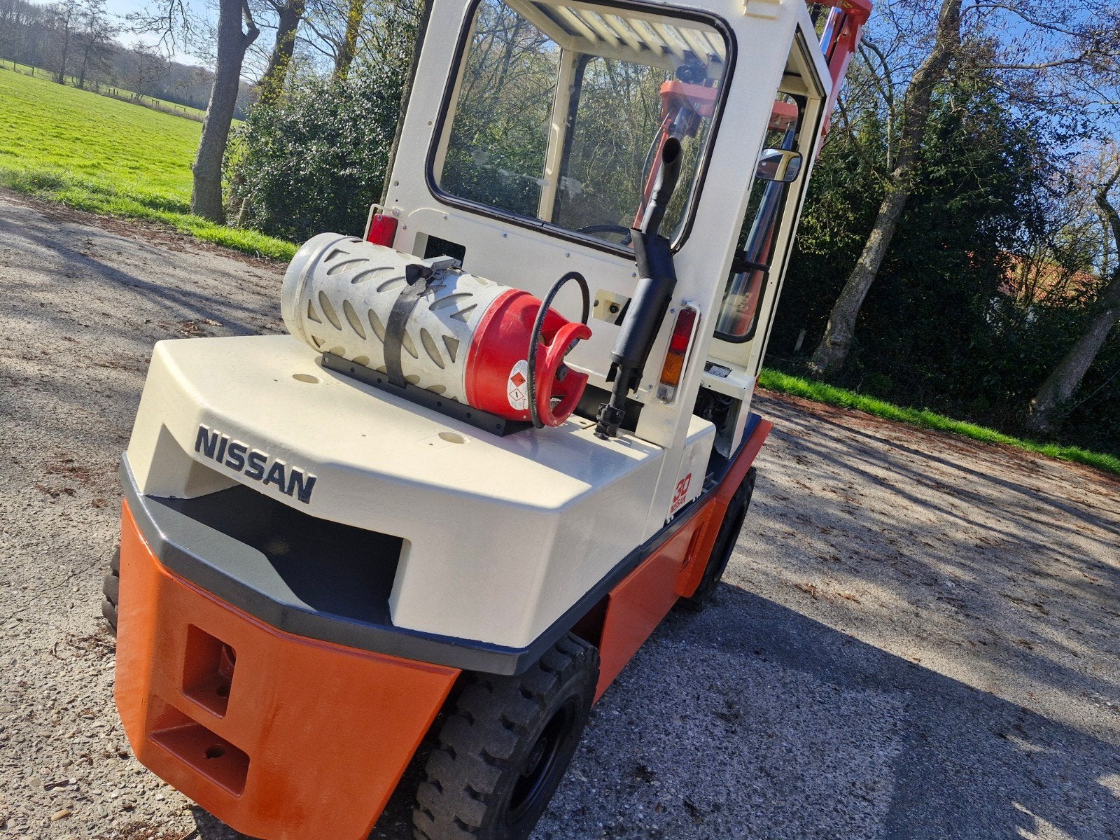 Foto 7 van Heftruck Nissan vorkheftruck 3000kg gas RGH 02A - 30U duplo