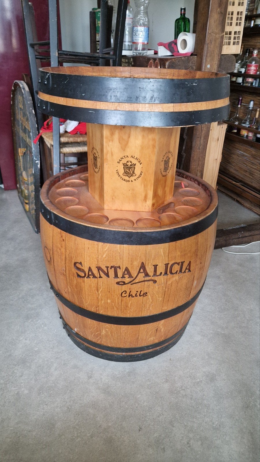Unieke Santa Alicia Wijnvat Bartafel, Ophalen, Gebruikt