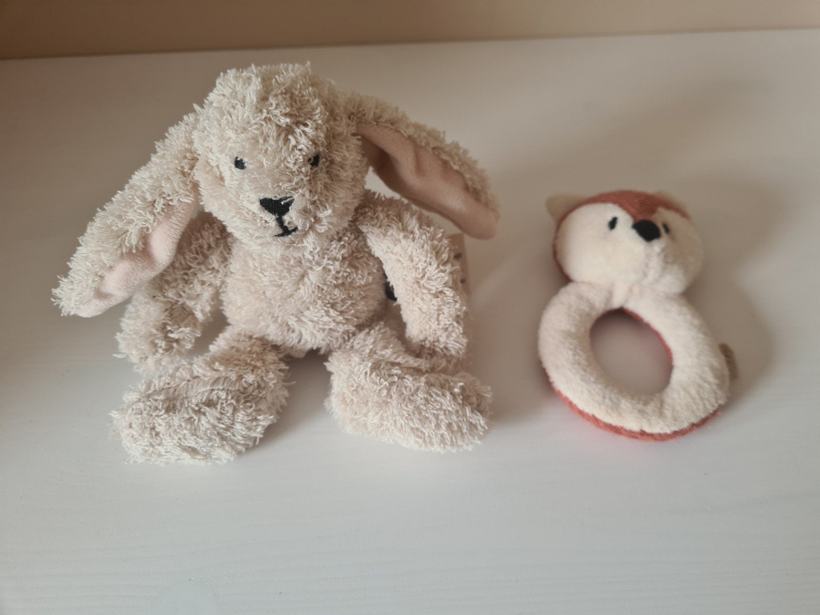 Hema knuffel konijn en rammelaar vosje - Nieuw, Hema, Ophalen of Verzenden, Klein (minder dan 20 cm), Beige