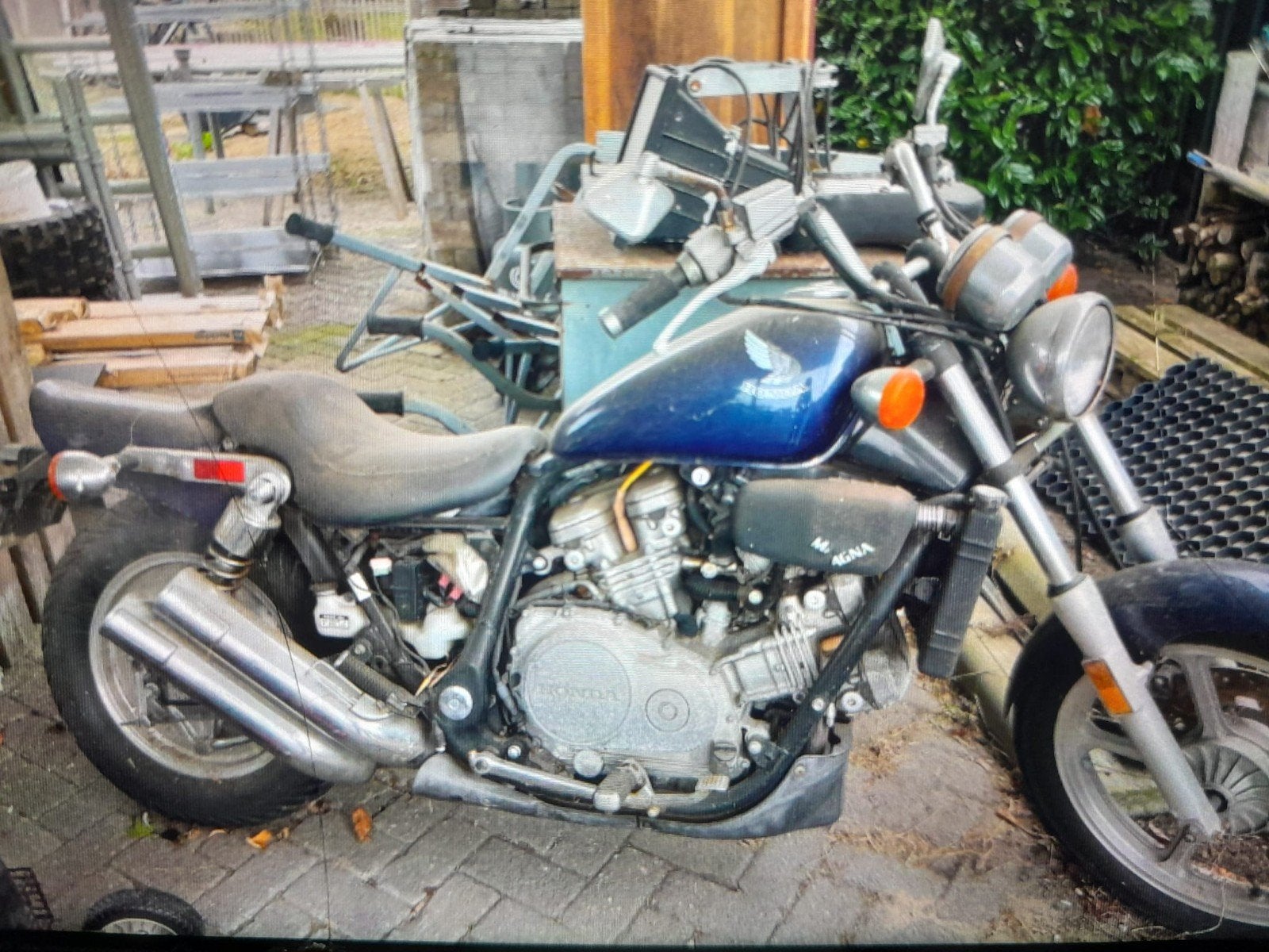 Gevraagd: Rechter Zijkapje/ Koppelings hendel/ handvaten., Ophalen of Verzenden