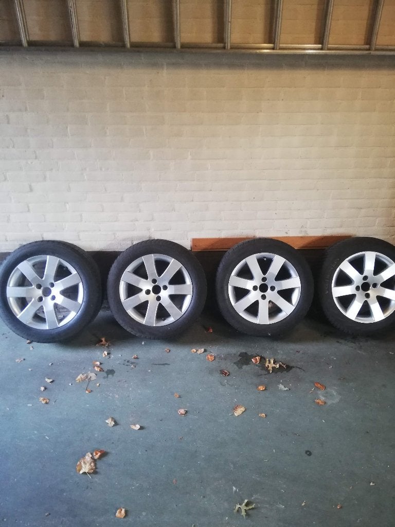 Velgen met winterbanden Peugeot 308, Ophalen, Gebruikt, 16 inch, Banden en Velgen