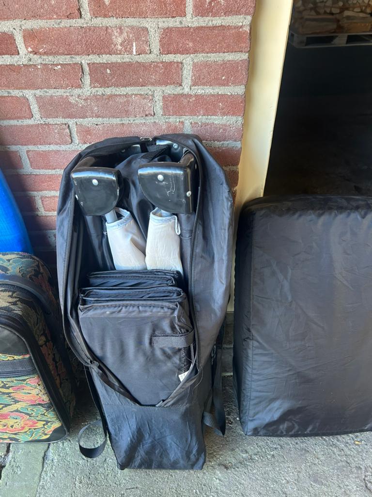 Campingbedjes, Motoren, Ophalen, Zo goed als nieuw
