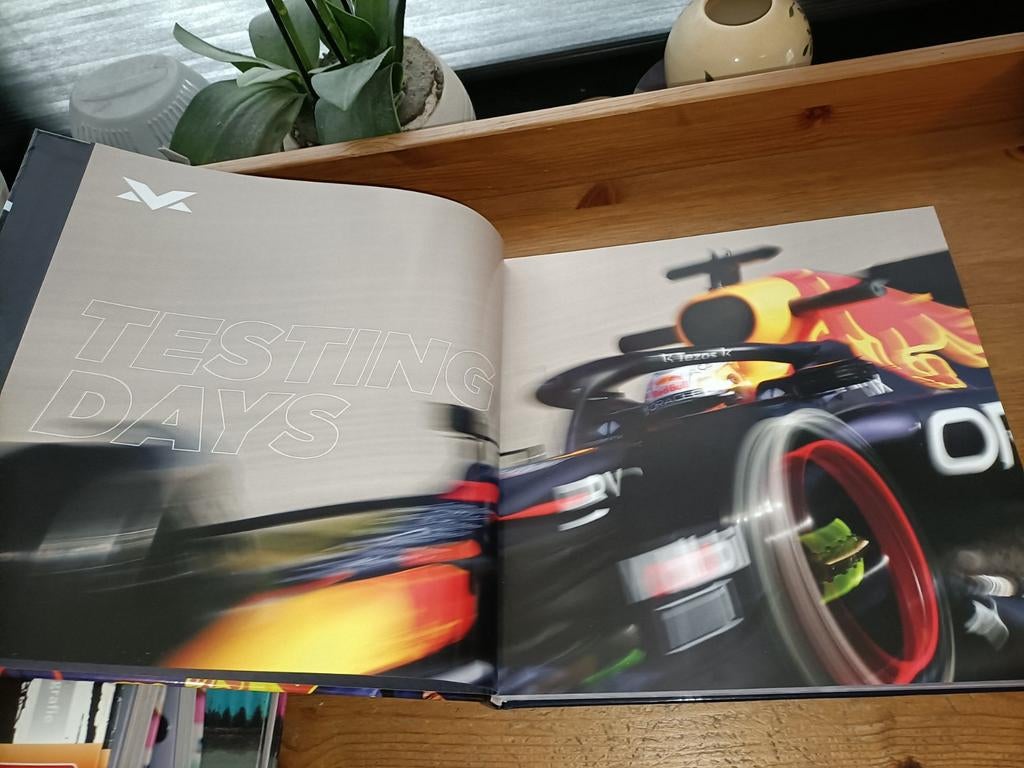 Yearbook Formula 1 World Championship 2022 Max Verstappen, Ophalen of Verzenden, Zo goed als nieuw, Algemeen, Max Verstappen