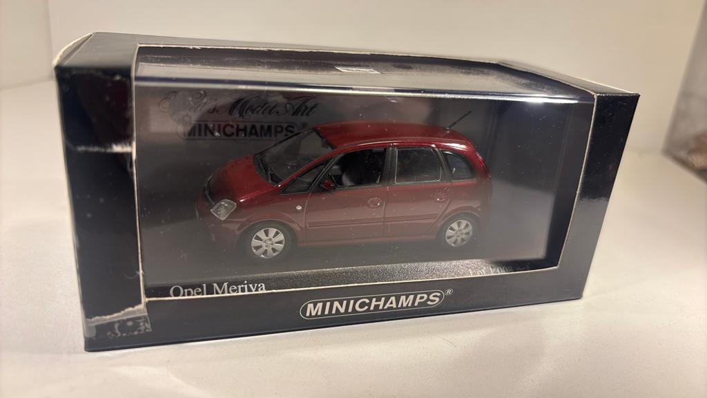 Opel meriva red minichamps 1.43, Hobby en Vrije tijd, Modelauto's | 1:43, Auto, Ophalen of Verzenden, MiniChamps, A