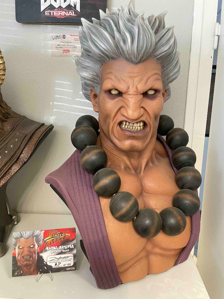 Street Fighter Shin Akuma Life-Size Bust Exclusive Edition, Ophalen of Verzenden, Zo goed als nieuw, Fantasy