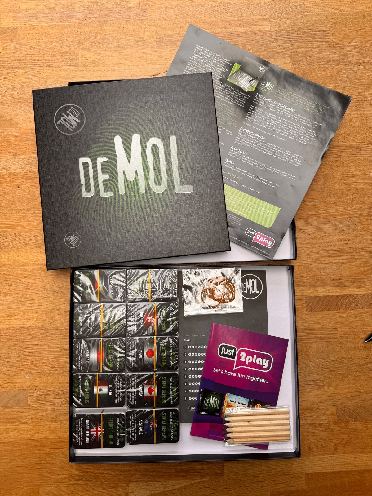 Wie is de Mol spel NIEUW, Hobby en Vrije tijd, Gezelschapsspellen | Bordspellen, Drie of vier spelers, Ophalen of Verzenden, Nieuw