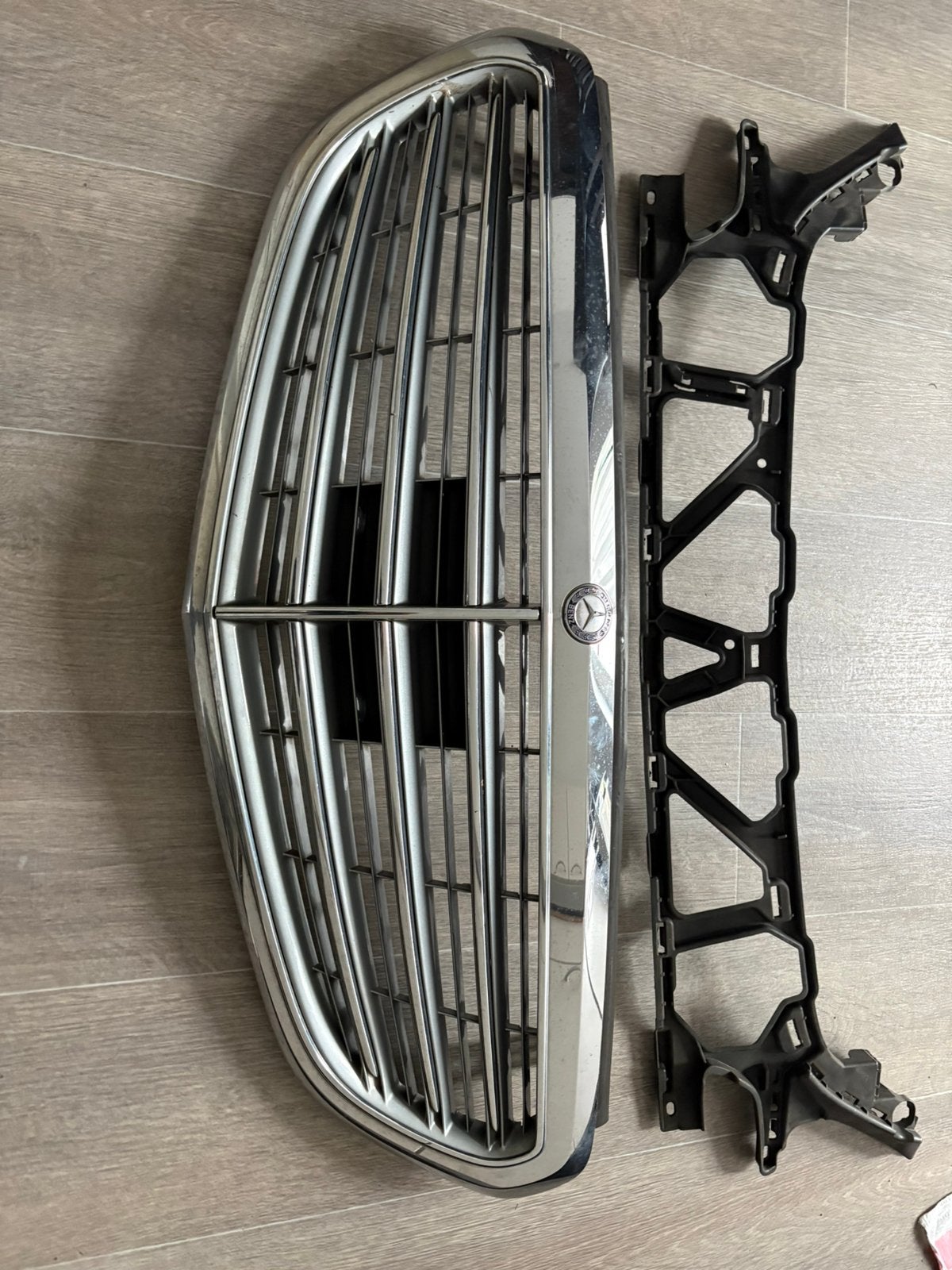 Mercedes w212 grill, Ophalen of Verzenden, Mercedes-Benz