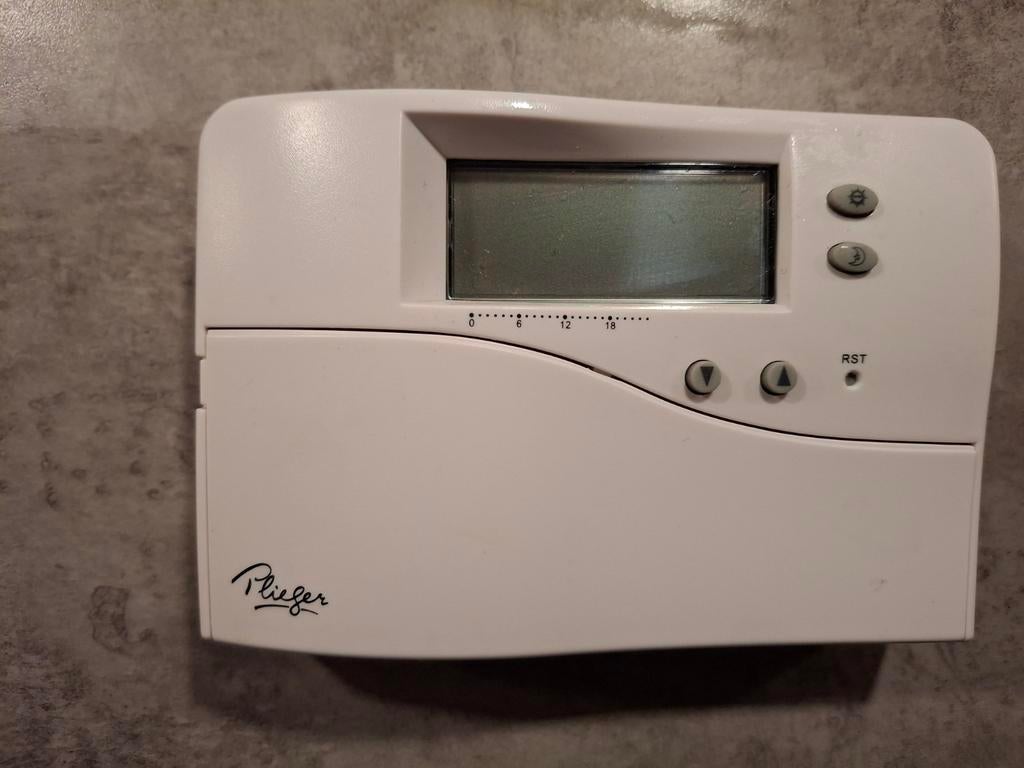 Plieger Milton Kamerthermostaat - Gebruikt, Doe-het-zelf en Verbouw, Thermostaten, Ophalen of Verzenden, Gebruikt