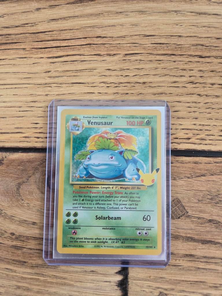 Venusaur Pokémonkaart 25th Anniversary Nieuw in Sleev, Hobby en Vrije tijd, Verzamelkaartspellen | Pokémon, Ophalen of Verzenden