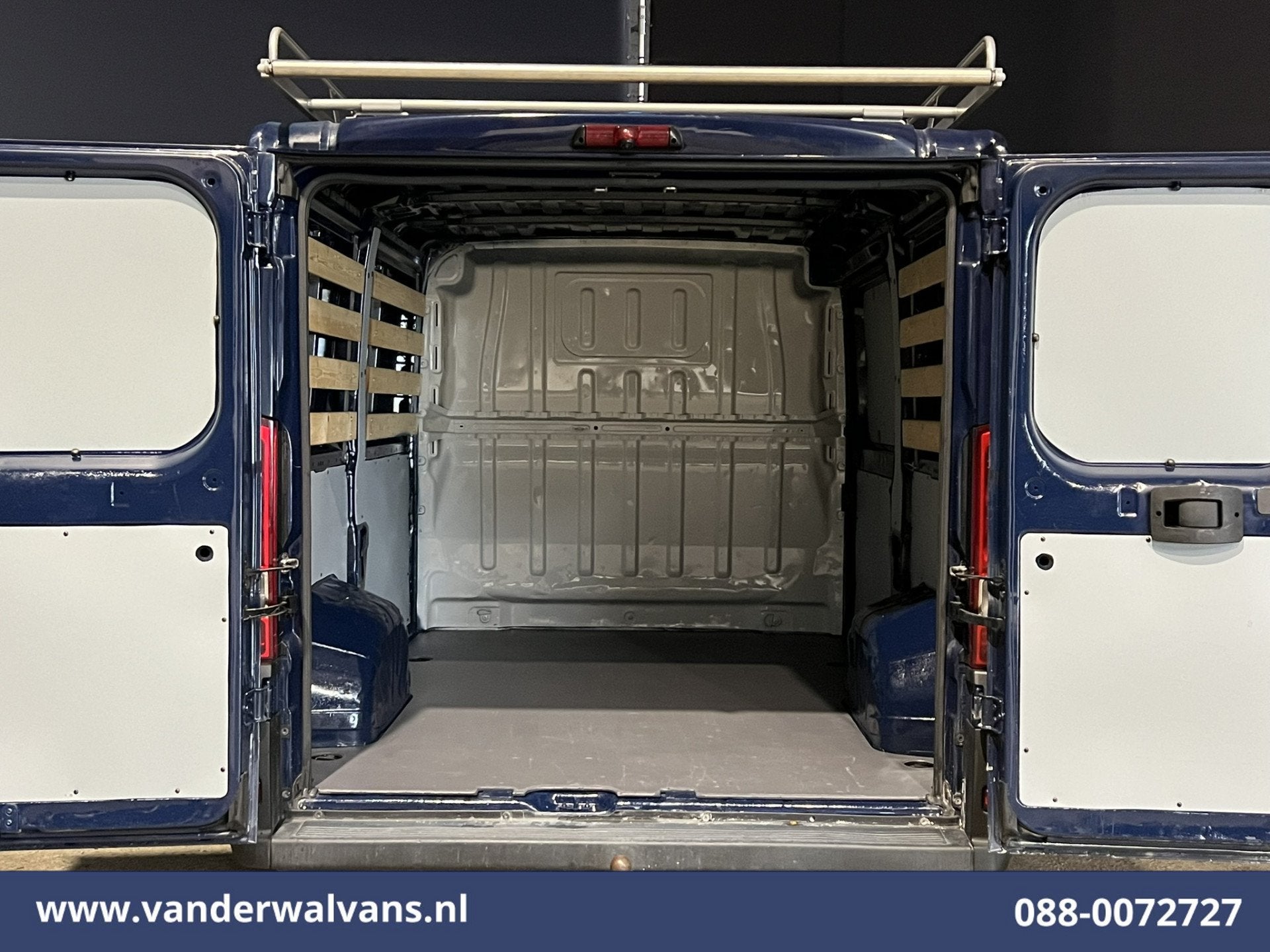 Foto 3 van Citroën Jumper 2.2 BlueHDi 120pk L1H1 Airco | 2500kg Trekha