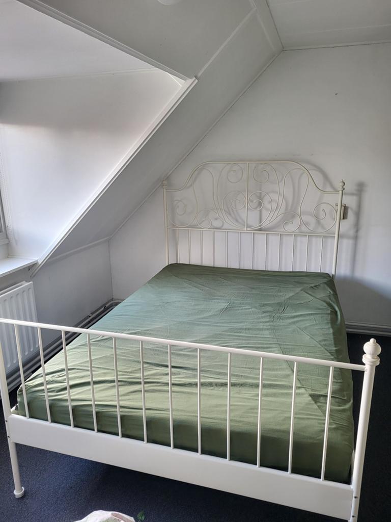 140x200 Bed, lattenbodem en uitwasbaar ma, Huis en Inrichting, Slaapkamer | Bedden, Gebruikt, Tweepersoons, 200 cm, Metaal