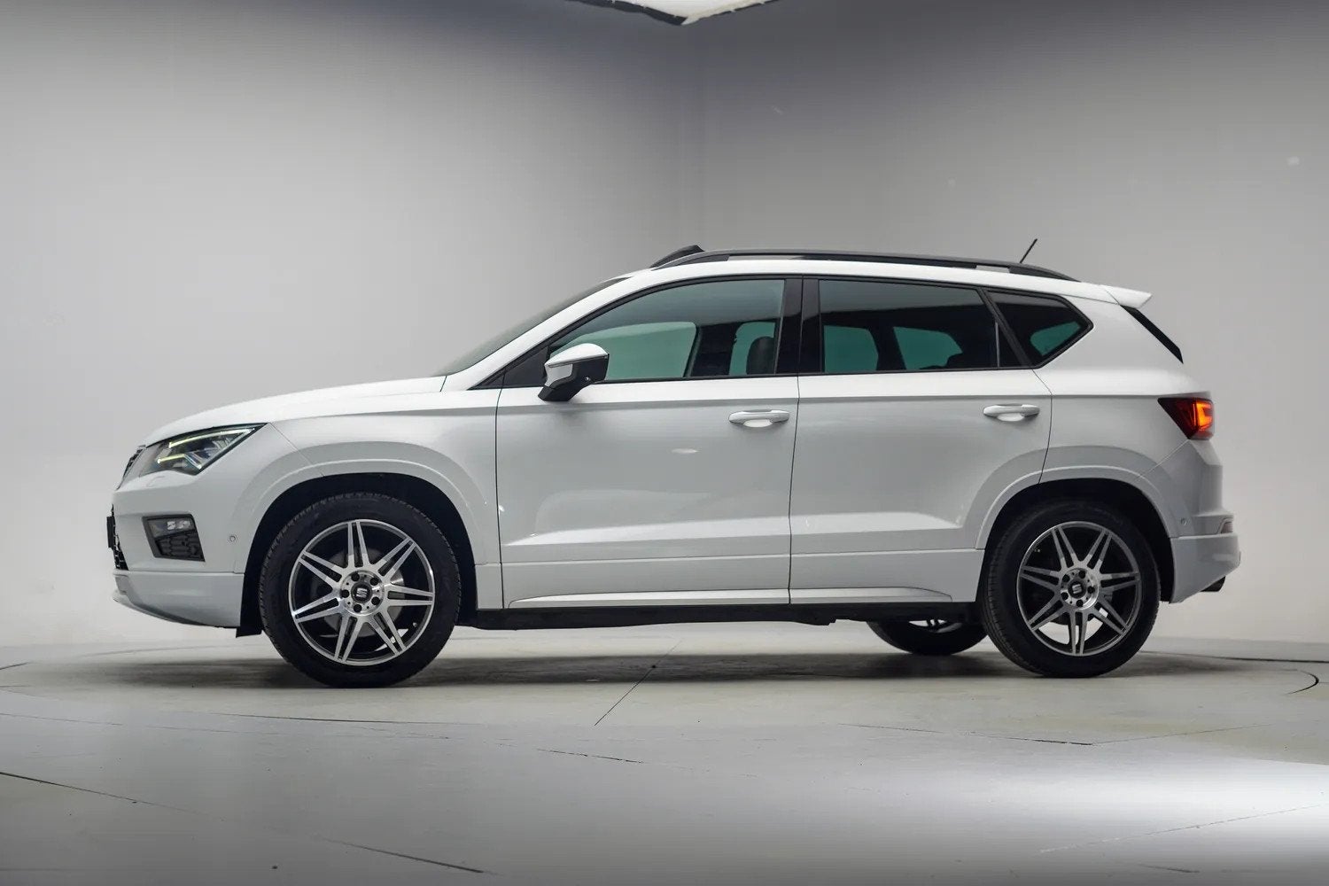 SEAT Ateca 2.0 EcoTSI FR 4DRIVE [ Schuif/kanteldak Navi Appl, Auto's, Automaat, Gebruikt, Ateca, Wit