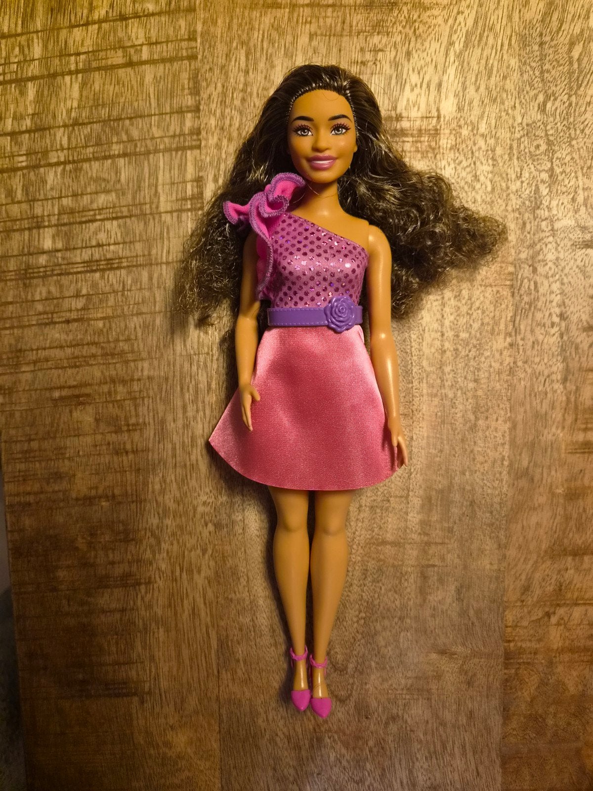 Orginele Barbie pop met roze jurk en krullend haar, Ophalen, Zo goed als nieuw, Barbie