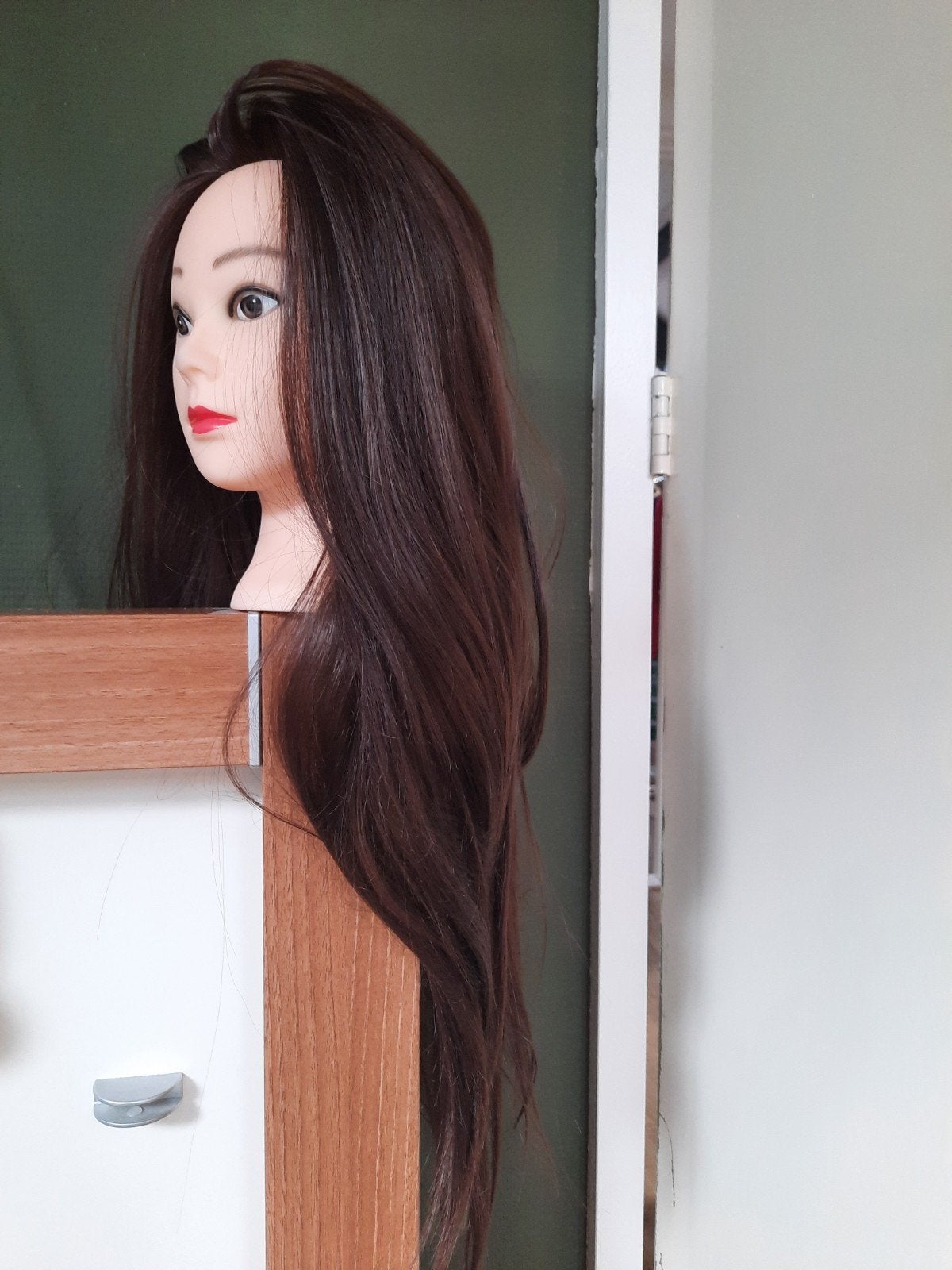 Kappershoofd Sassy Goods met lang bruin haar, Ophalen of Verzenden, Zo goed als nieuw, Overige typen