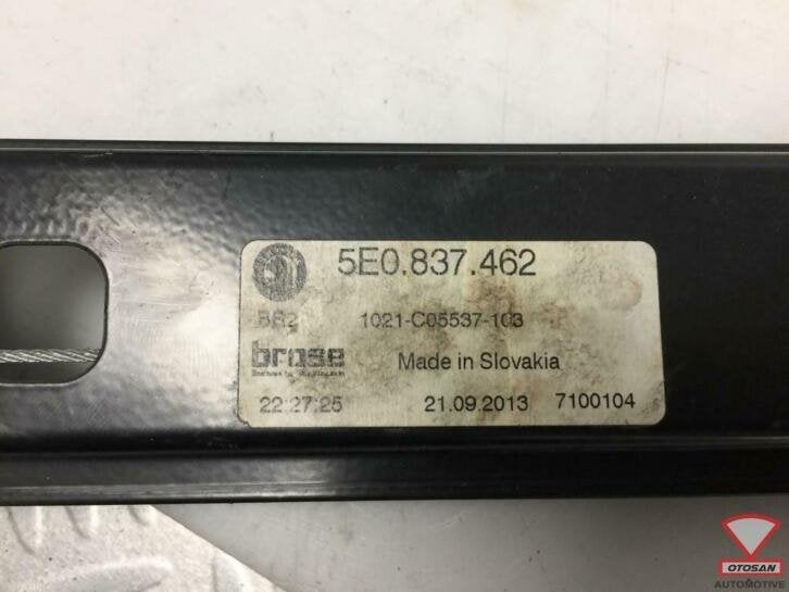 skoda octavia 5e raammechanisme elekt. rechts voor 5e0837462, Skoda, Skoda Auto a.s., Gebruikt, Infoline@skoda-auto.cz