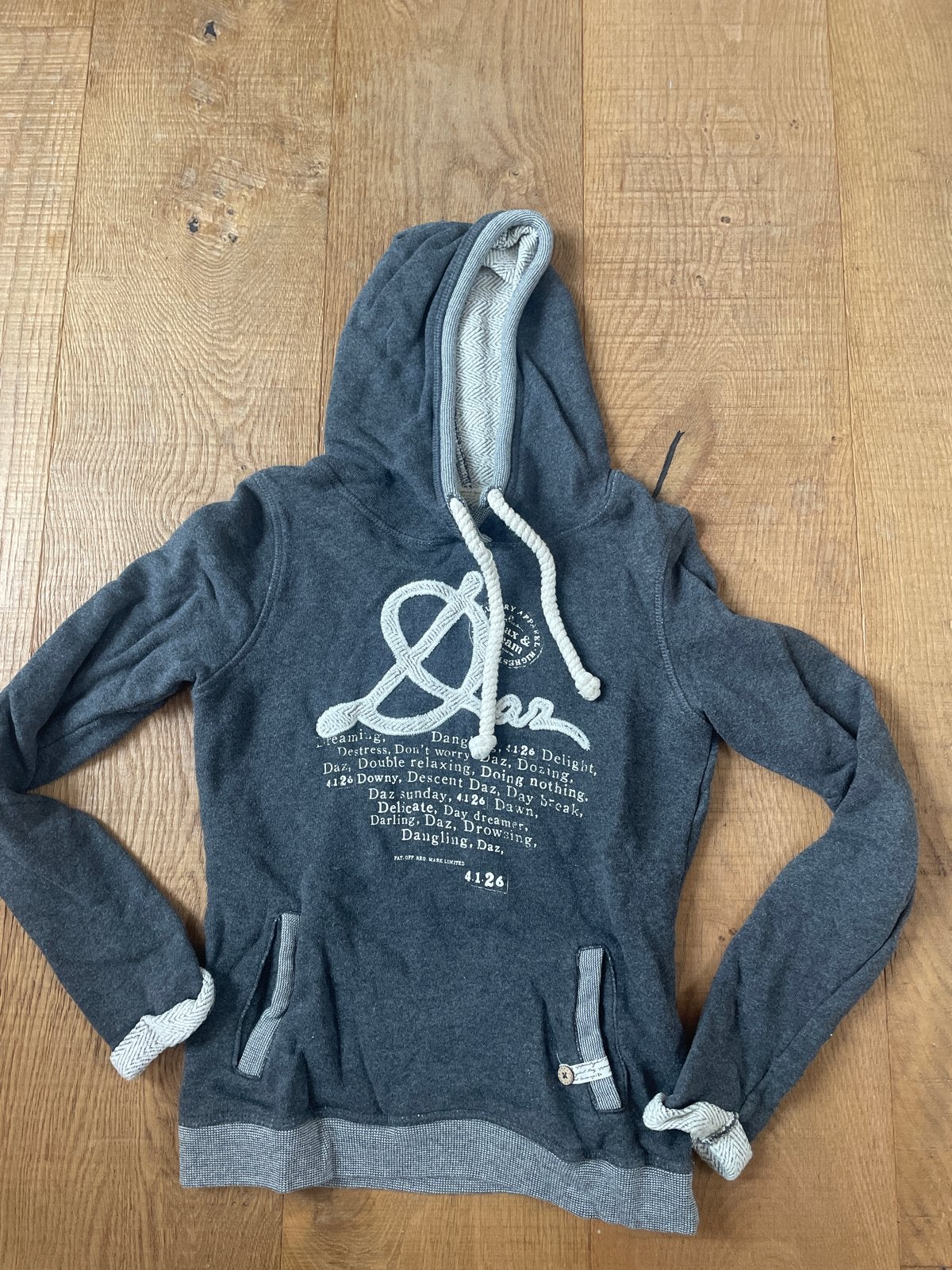 Daz Hoodie Maat S - Comfortabele Grijze Trui, Kleding | Dames, Ophalen of Verzenden, Gedragen, Maat 36 (S), Grijs