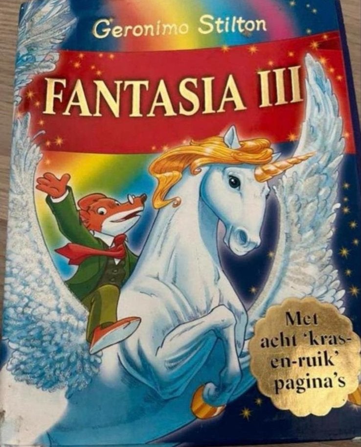 Geronimo Stilton - Fantasia III (met kras- en ruikpagina's), Boeken, Ophalen of Verzenden, Gelezen