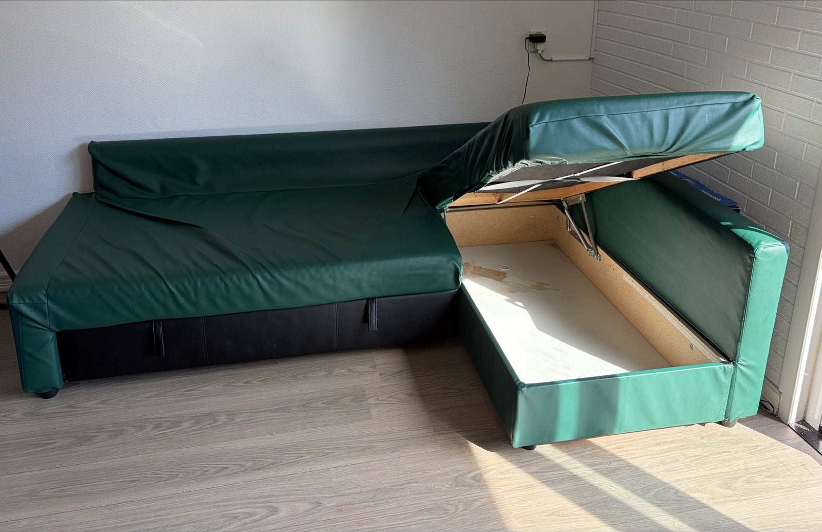 GRATIS - Groene hoekbank met slaapfunctie en opbergruimte, Ophalen, Gebruikt, 100 tot 125 cm, Hoekbank
