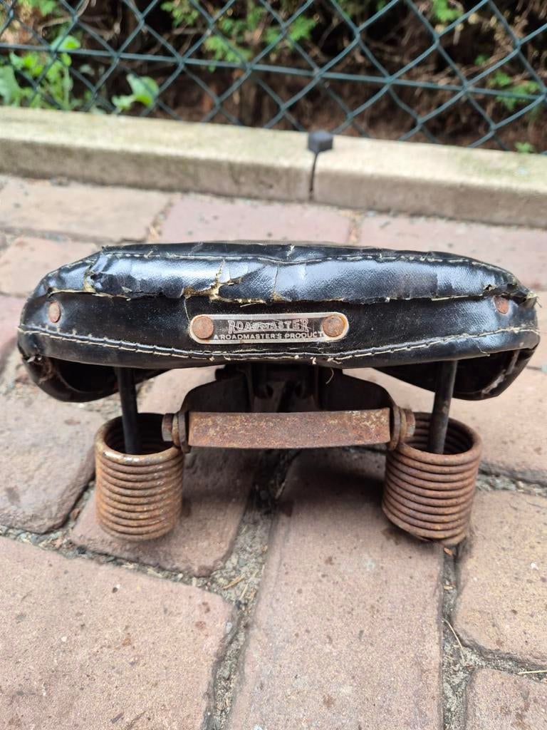Solex zadel peperbus of koffertje?, Fietsen en Brommers, Brommeronderdelen | Oldtimers, Gebruikt, Overige merken, Zadel, Ophalen