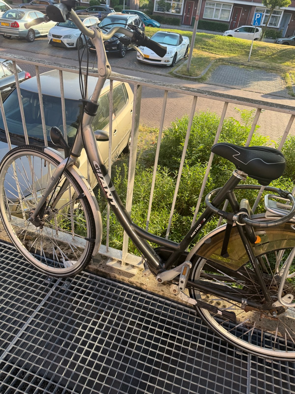 Giant Metro 3 Damesfiets - Gebruikt, Fietsen en Brommers, Fietsen | Dames | Damesfietsen, Ophalen, Versnellingen, Giant, Trommelrem