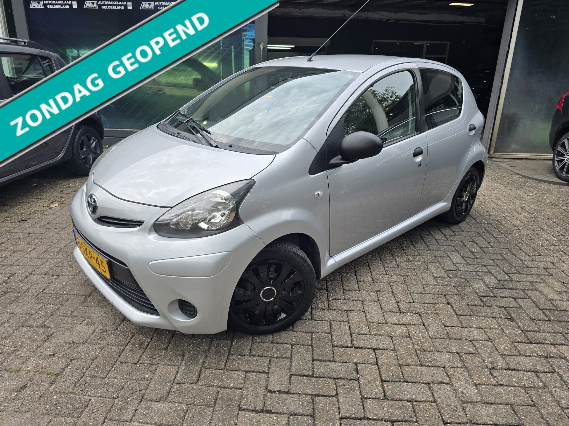 Toyota Aygo 1.0 VVT-i Now |3/6 OF 12MND GARANTIE | AIRCO | E, Auto's, Toyota, Bedrijf, Te koop, Aygo, ABS, Airbags, Airconditioning